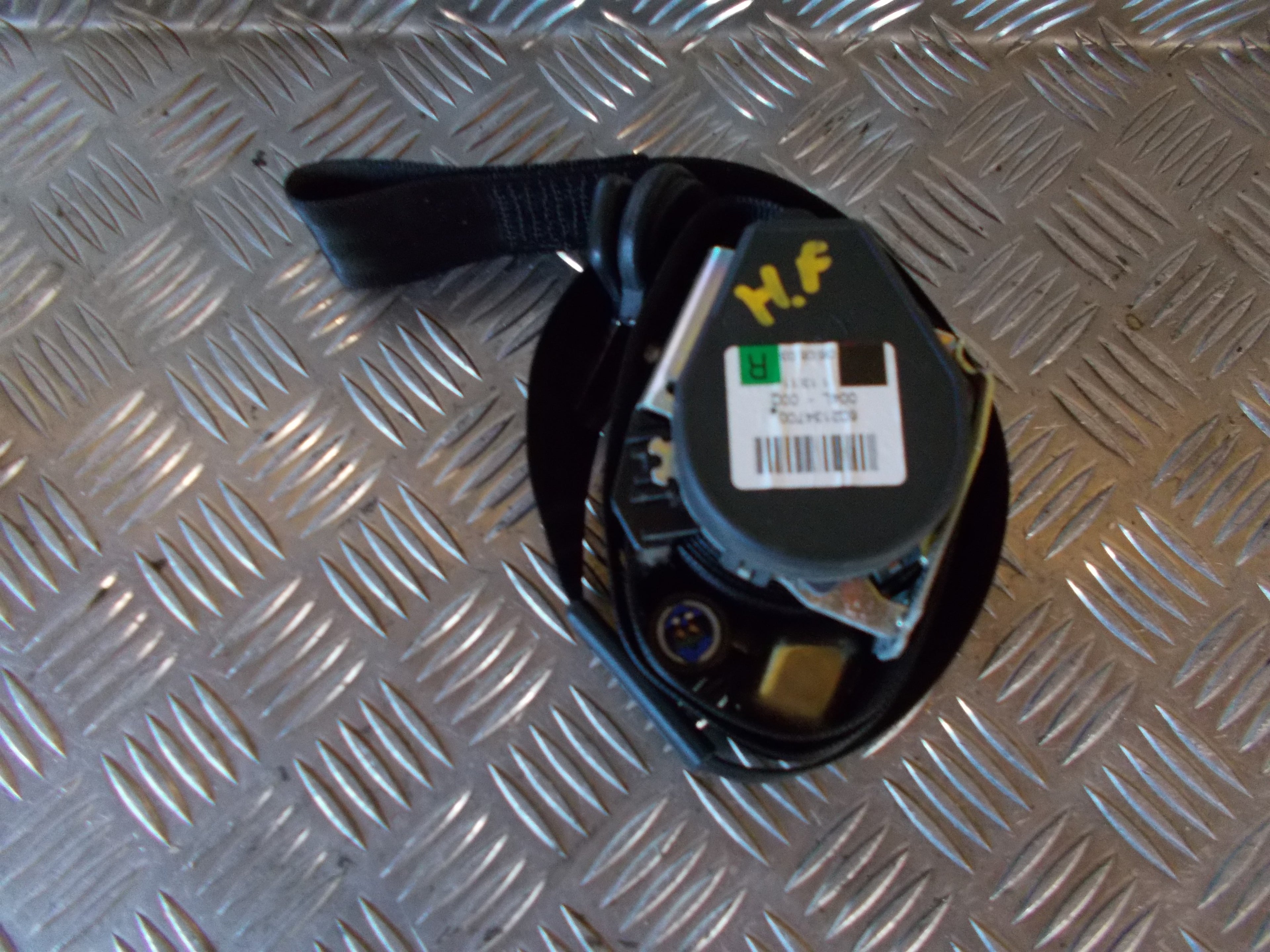 Audi A3 Sikkerhedsseler For Med OEM Nr. 8P3857706B Fra Audi Ophugger