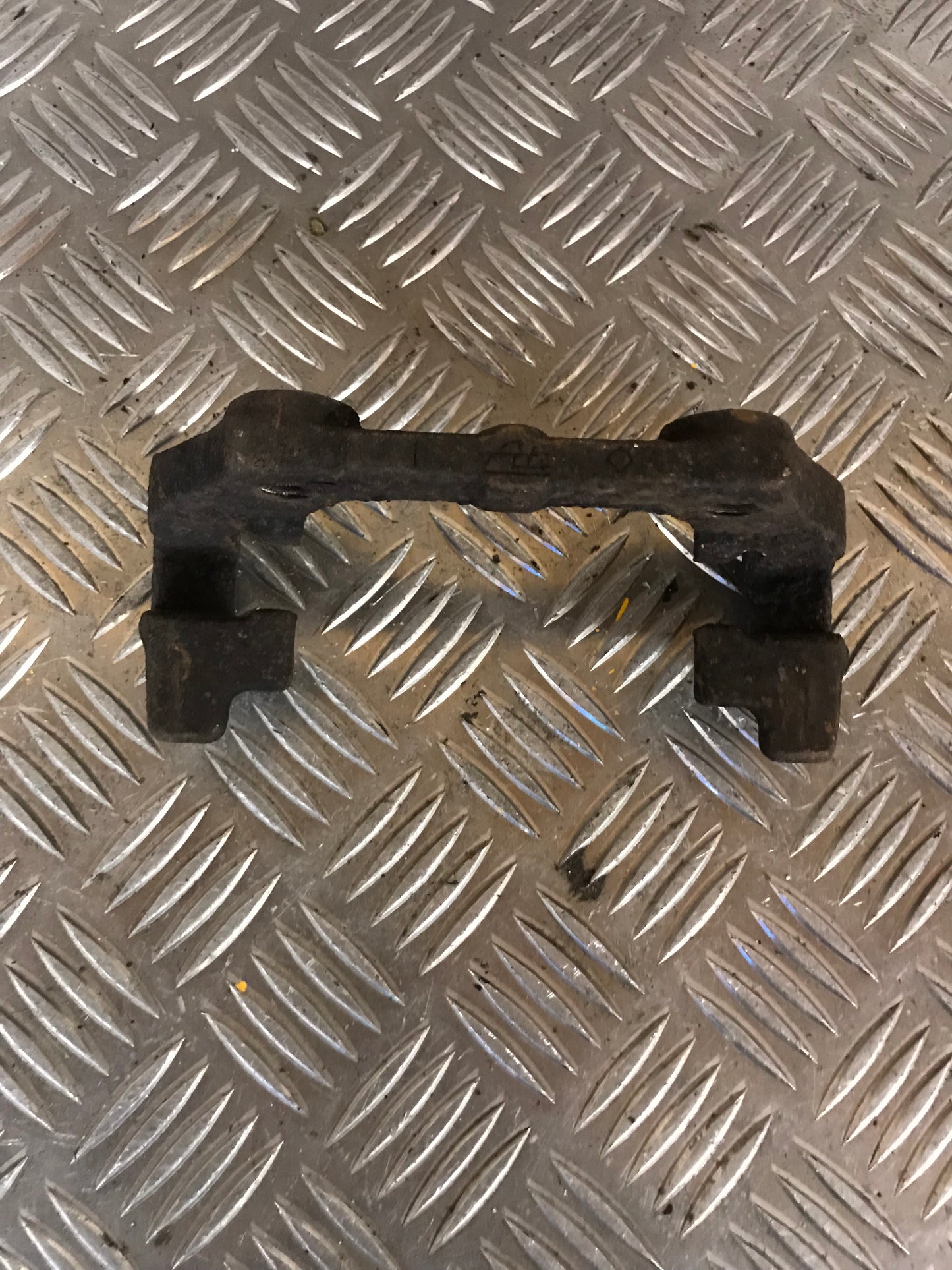 Opel Vectra C Bremseåg Med OEM Nr. 93172188 Fra Opel Ophugger