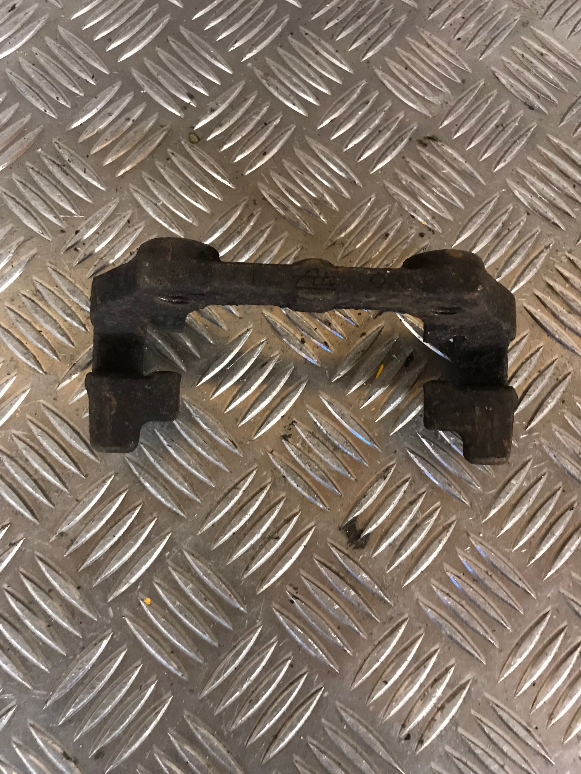 Opel Vectra C Bremseåg Med OEM Nr. 93172188 Fra Opel Ophugger