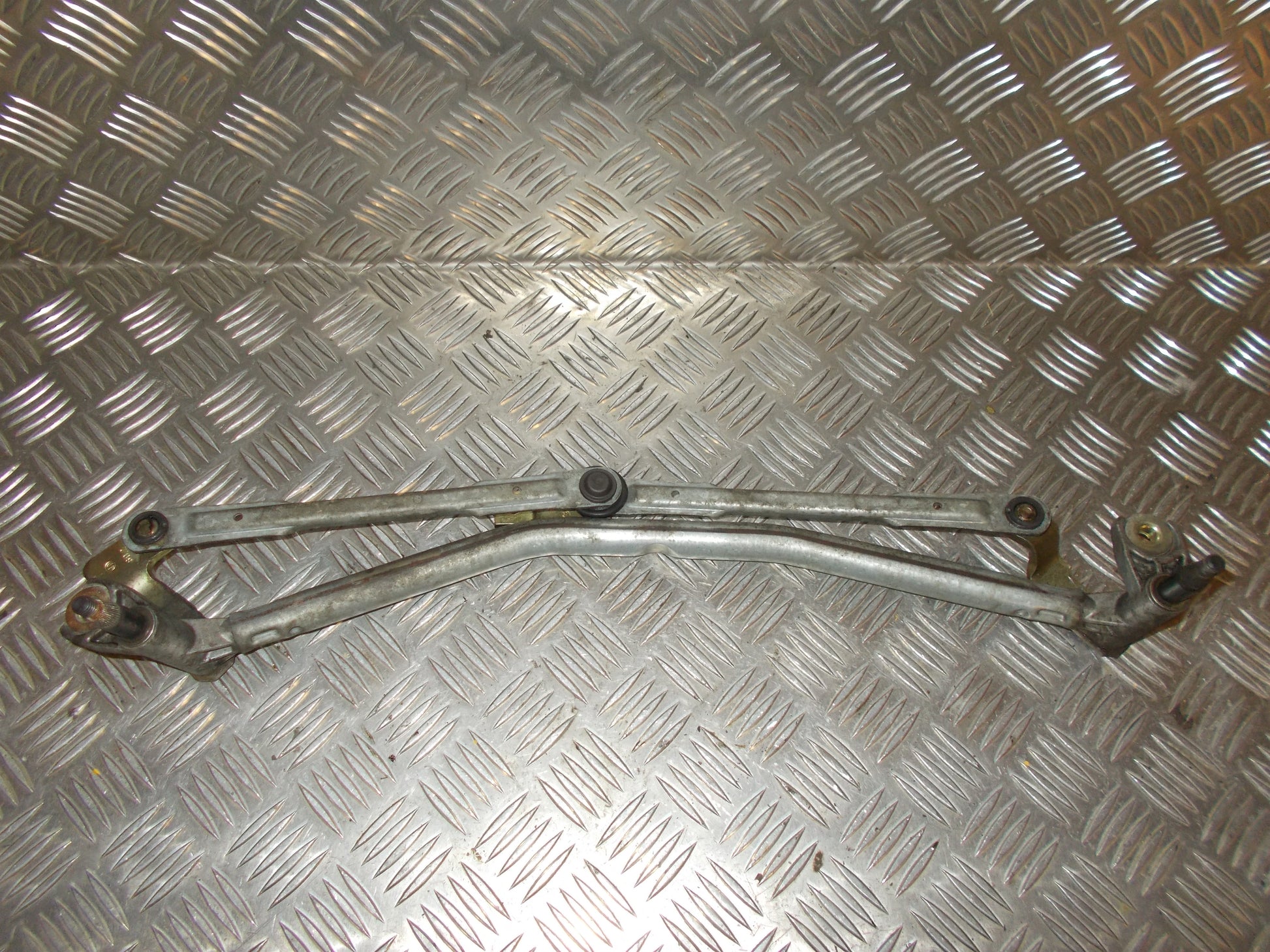 VW Polo 9N Viskertræk Med OEM Nr. 6Q1955601A Fra VW Ophugger