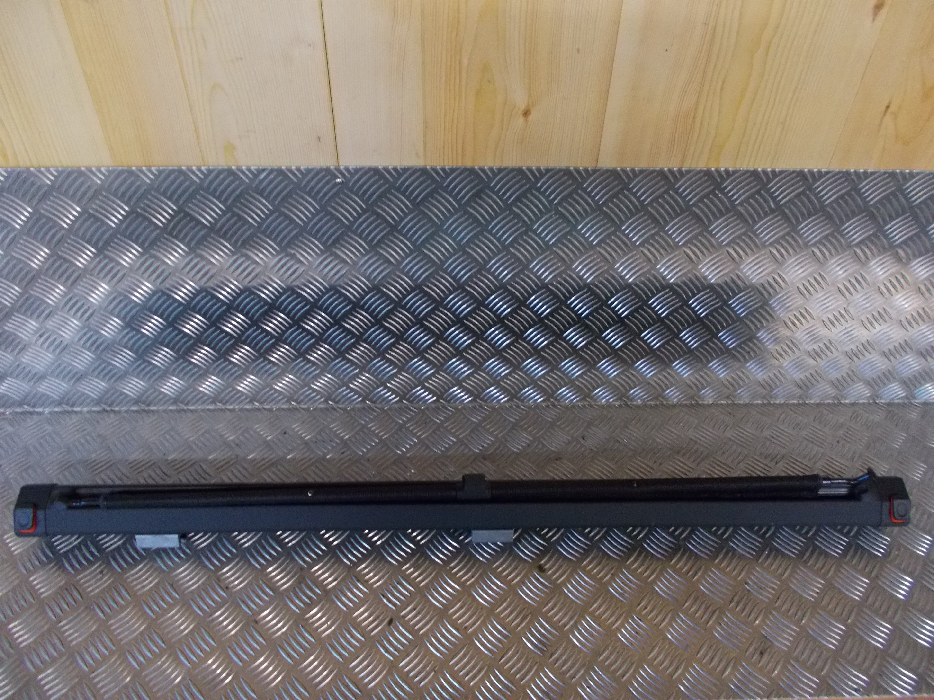 Audi A6 Hundegitter/Bagagenet Med OEM Nr. 4F9861691A Fra Audi Ophugger