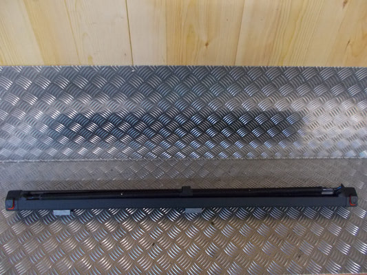 Audi A6 Hundegitter/Bagagenet Med OEM Nr. 4F9861691A Fra Audi Ophugger