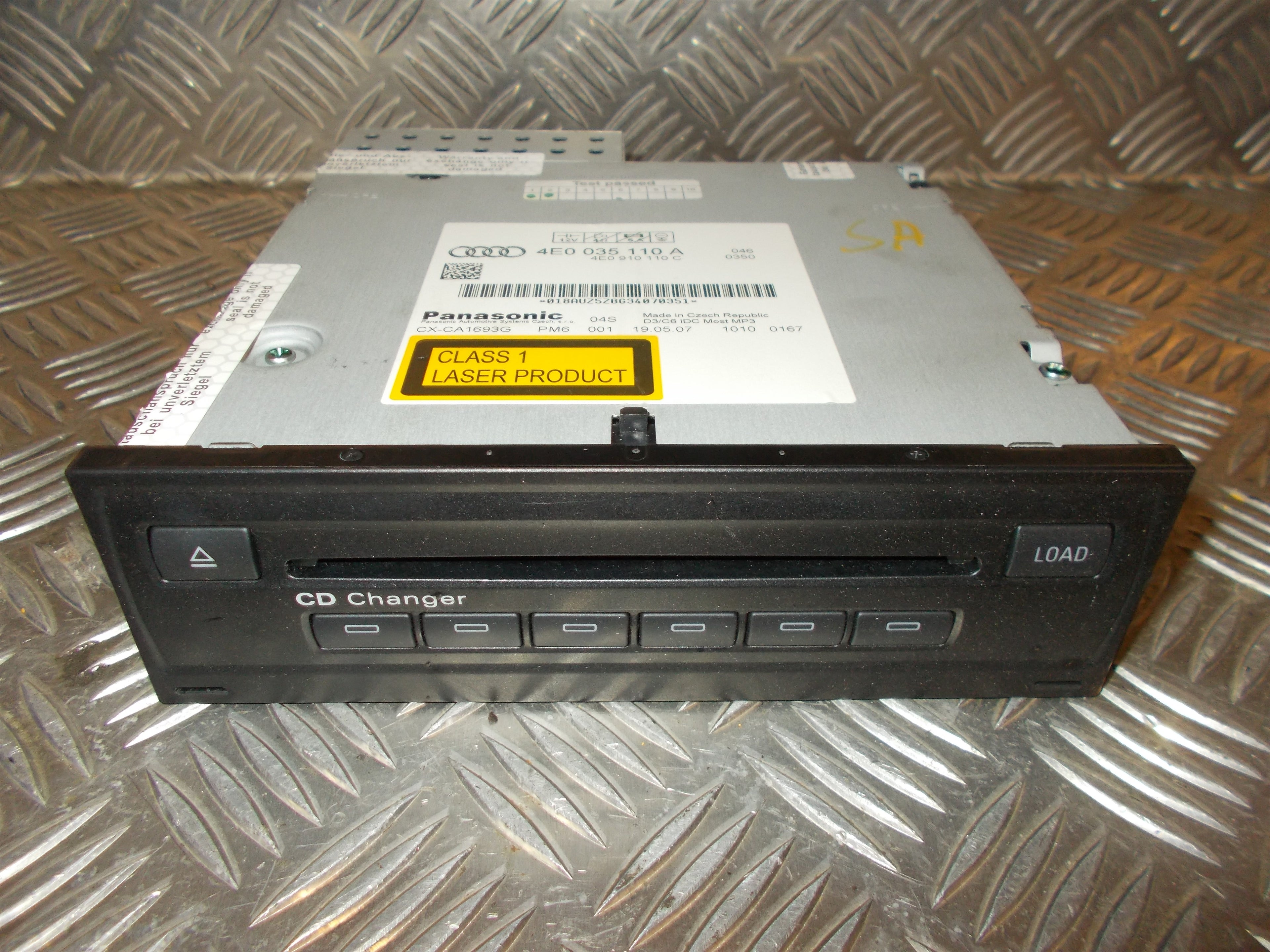 Audi A6 Radio M/Cd Med OEM Nr. 4E0035110A Fra Audi Ophugger