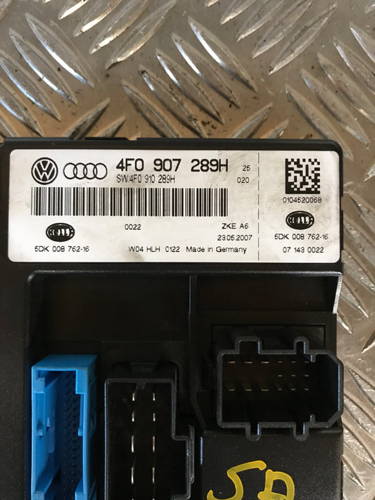 Audi A6 4F Bcm / Komfortkomputer Med OEM Nr. 4F0907289H Fra Audi Ophugger