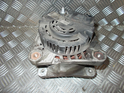 Nissan Primera P12 Generator Med OEM Nr. 23100AW300 Fra Nissan Ophugger