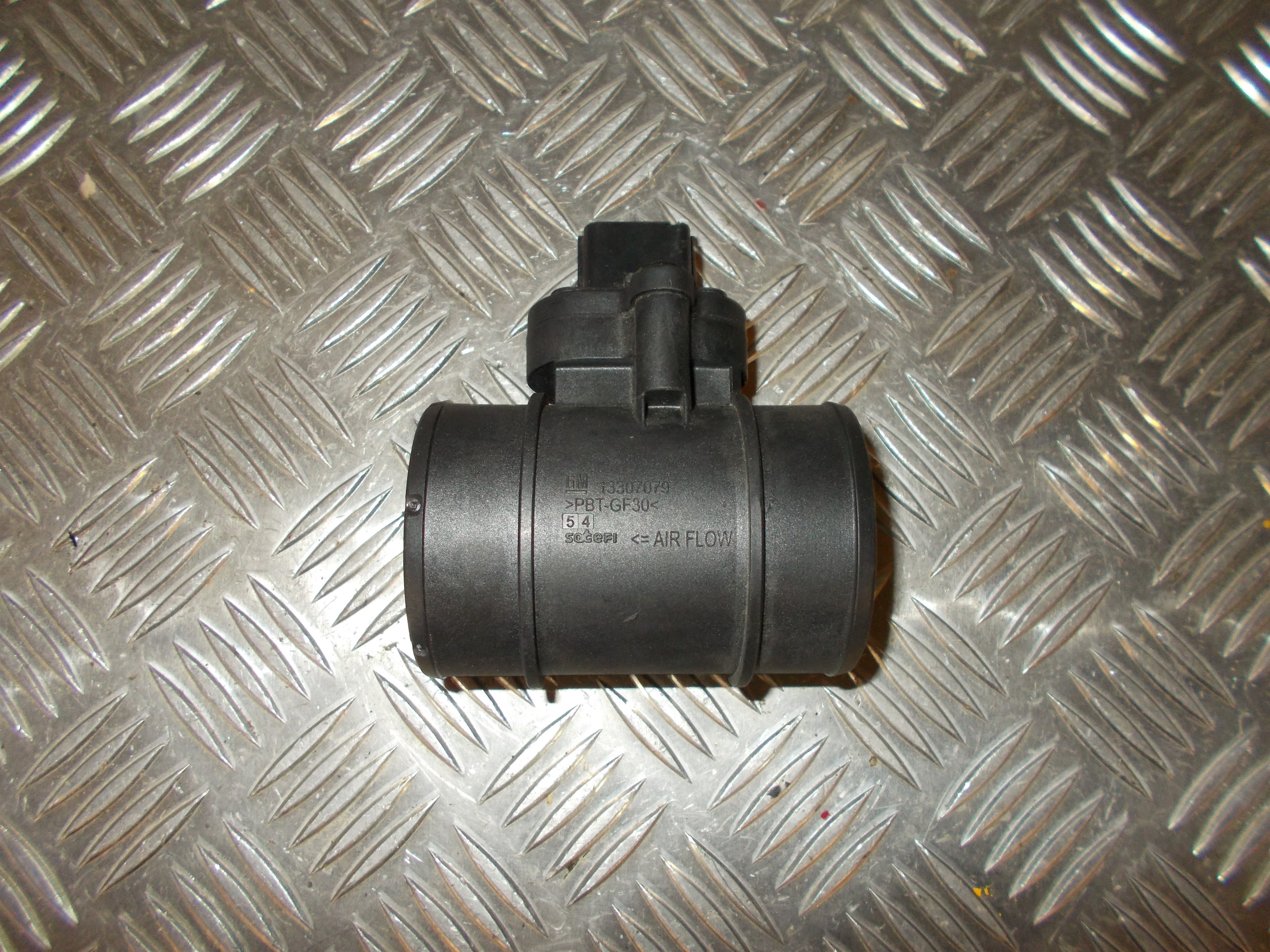 Chevrolet Aveo Luftmængdemåler Med OEM Nr. 13307079 Fra Chevrolet Ophugger