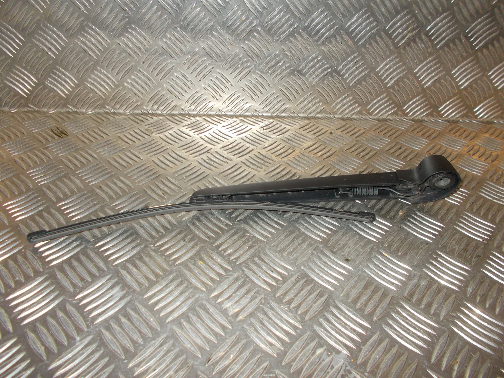 VW Touran GP2 Viskerarm Med OEM Nr. 8V3955407 Fra VW Ophugger