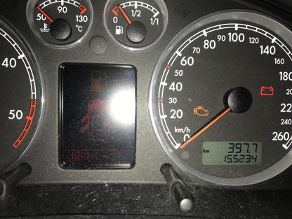 VW Passat 3B Pluk-Selv-Bil Med OEM Nr. Ophugger Fra VW Ophugger