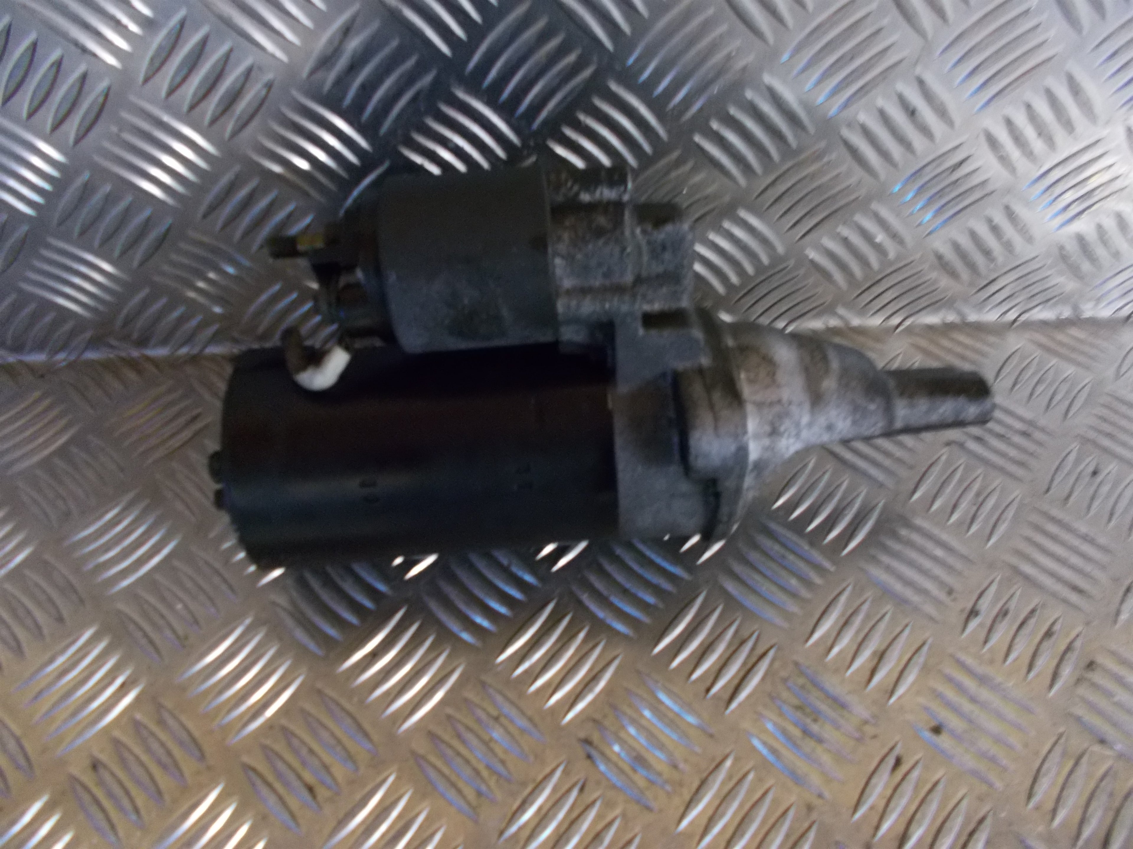 Audi A4 Starter Med OEM Nr. 059911023H Fra Audi Ophugger