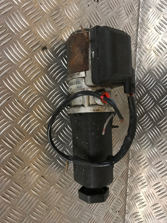 Mercedes A W168 Servopumpe Med OEM Nr. A1684660101 Fra Mercedes Ophugger