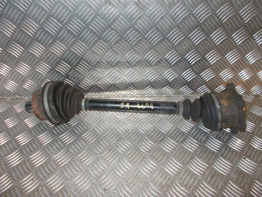 VW Passat 3B Trækaksel For V Med OEM Nr. JZW407449PX Fra VW Ophugger