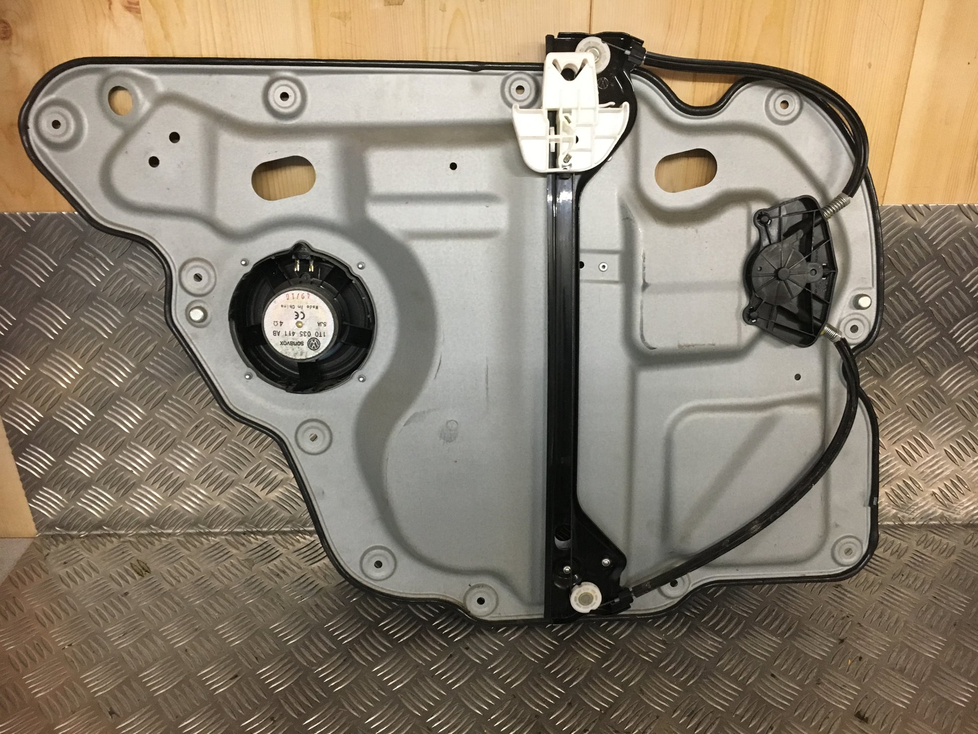 VW Touran GP2 Rudemotor - Rudehejs Med OEM Nr. Ophugger Fra VW Ophugger