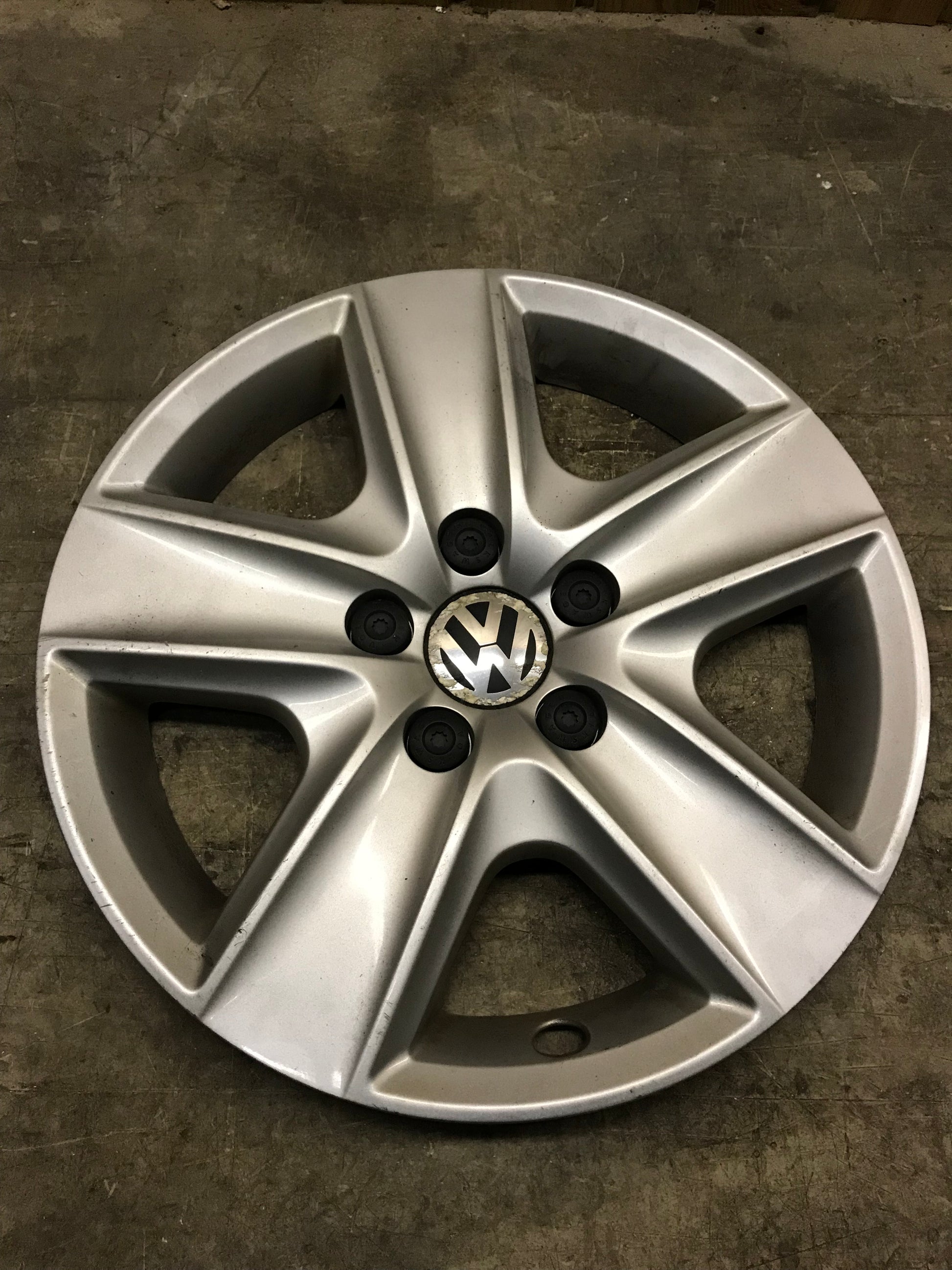 VW Golf 6 1K Navkapsel Med OEM Nr. 5K0601147G Fra VW Ophugger