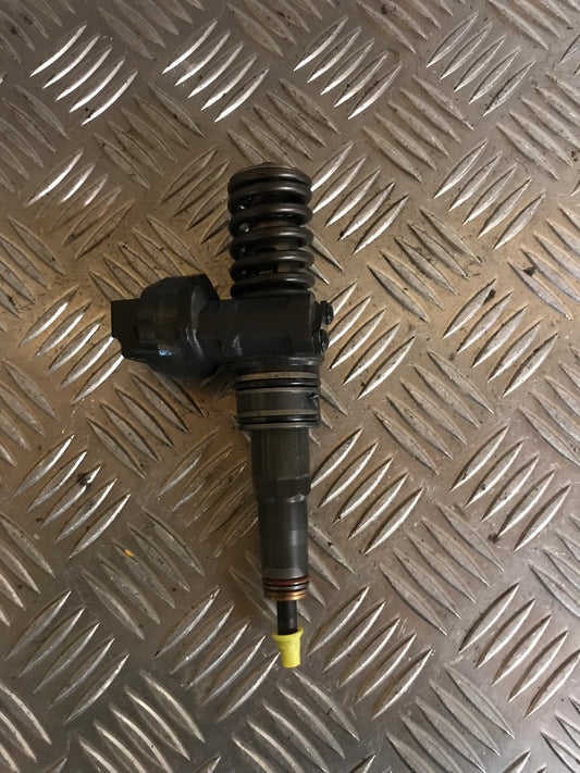 VW Touran 1T GP Dyse Med OEM Nr. 038130073BN Fra VW Ophugger