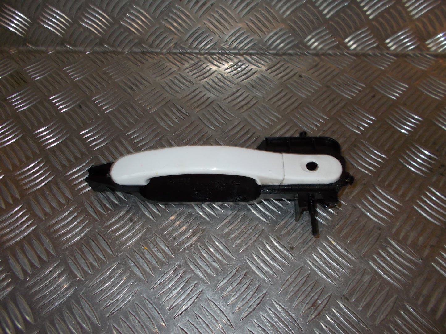 Ford Fiesta 6 Håndtag Udvendig Med OEM Nr. Ophugger Fra Ford Ophugger