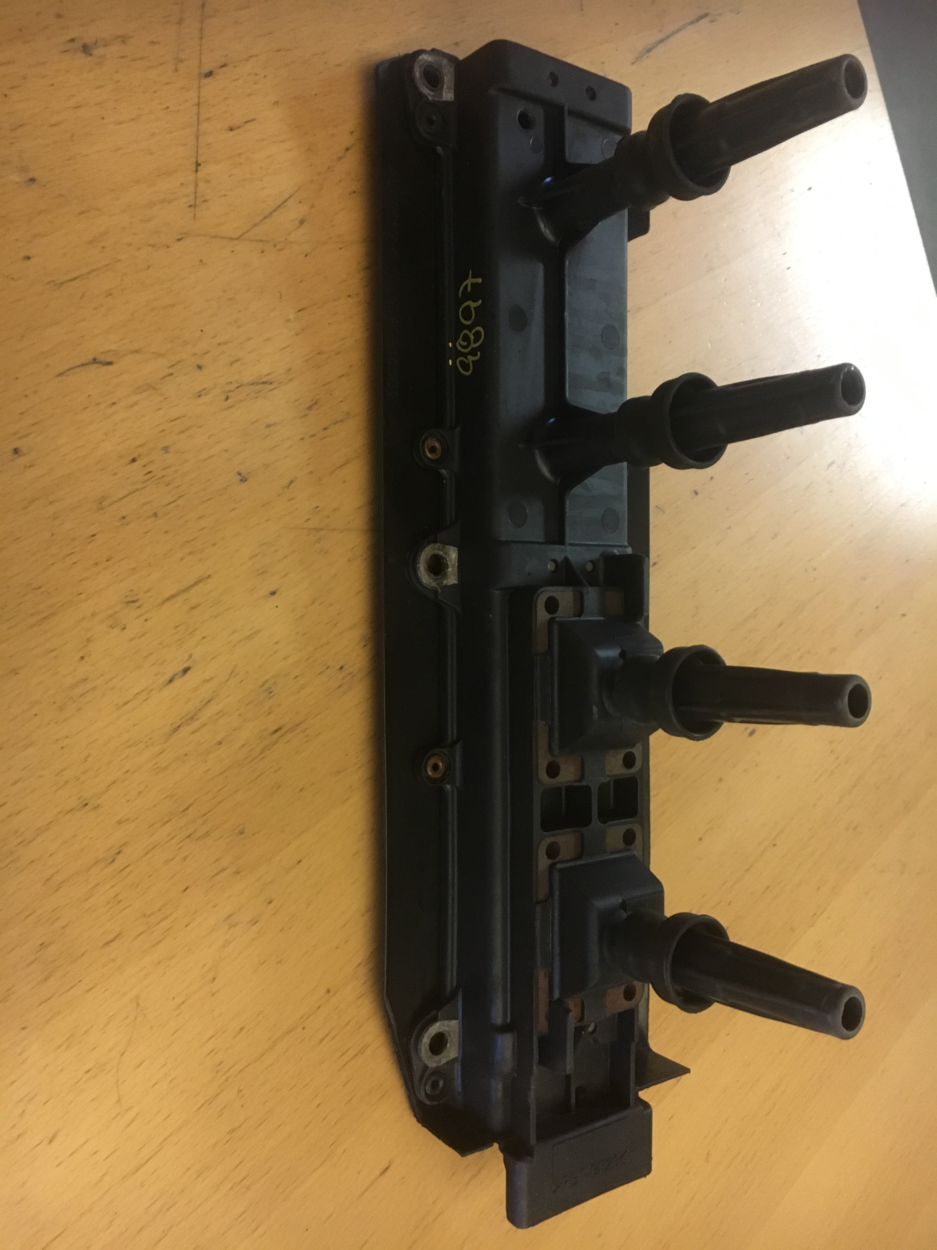 Peugeot 406 Tændspole El Med OEM Nr. 9629210680 Fra Peugeot Ophugger