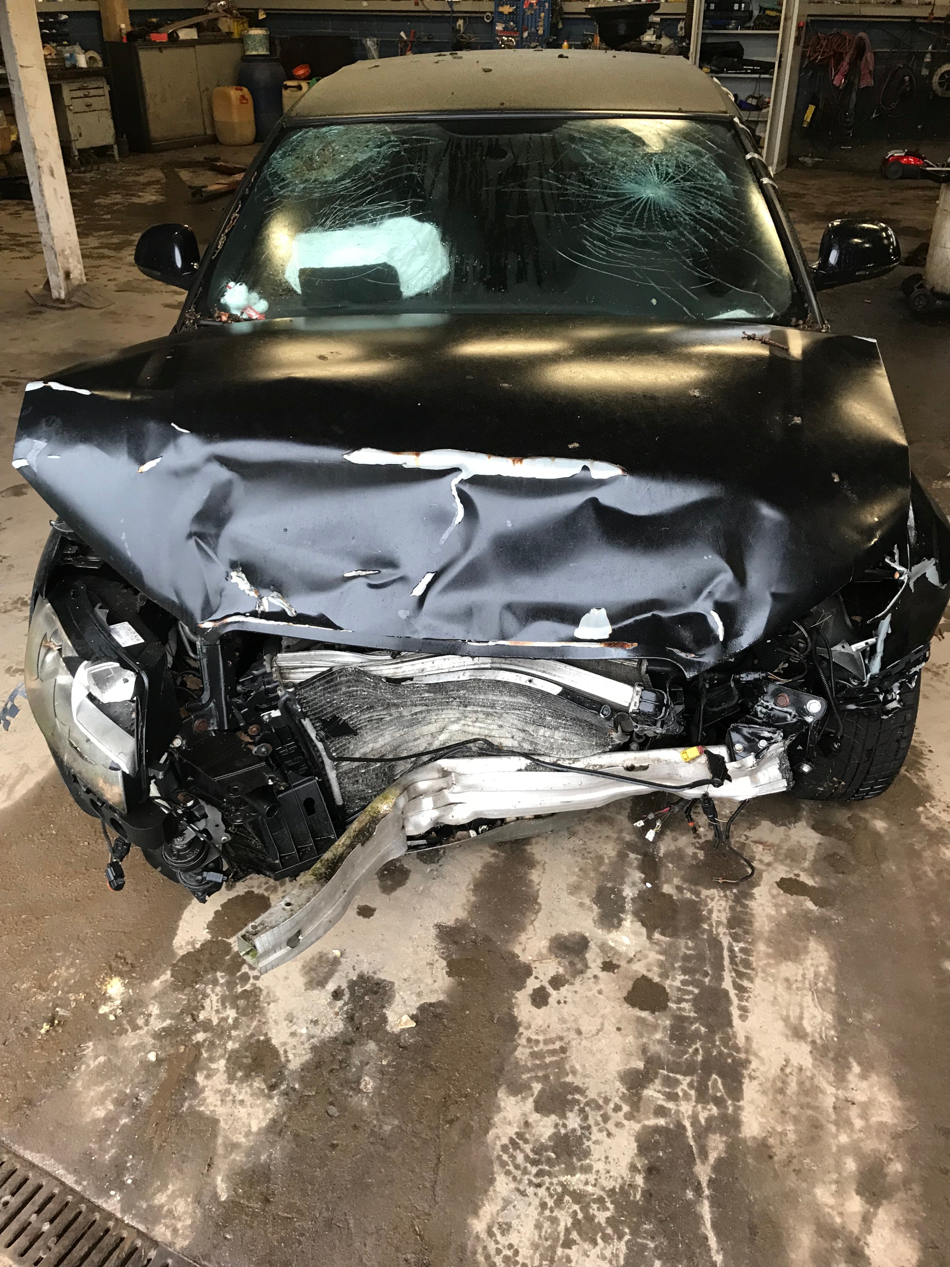 Audi A3 Pluk-Selv-Bil Med OEM Nr. TRUZZZ8P991012731 Fra Audi Ophugger