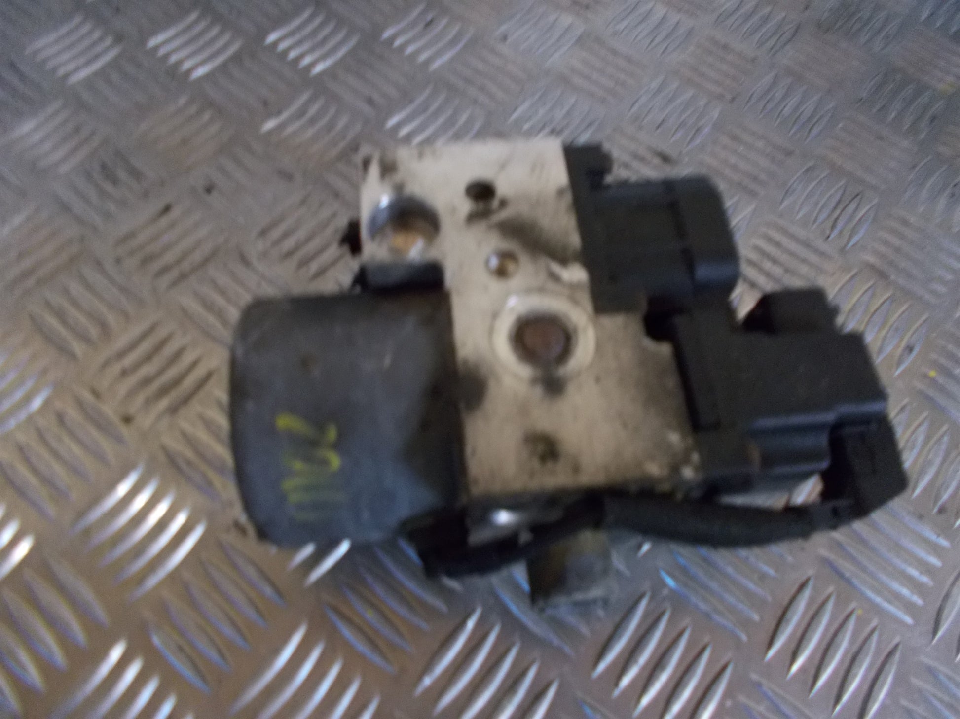 VW Passat 3B Abs Pumpe Med OEM Nr. 8E0614111AB Fra VW Ophugger