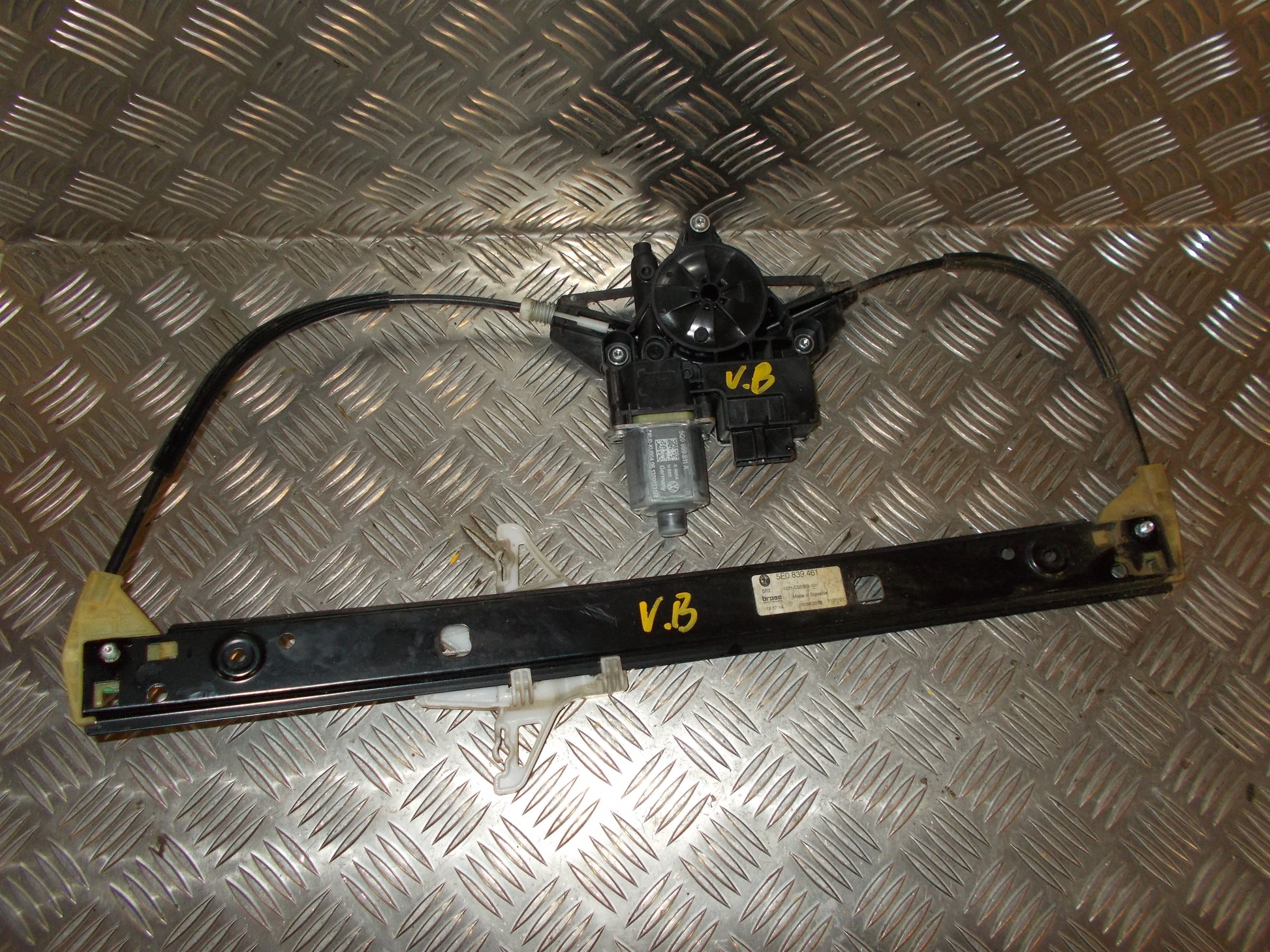 Skoda Octavia Rudemotor - Rudehejs Med OEM Nr. 5Q0959811A Fra Skoda Ophugger