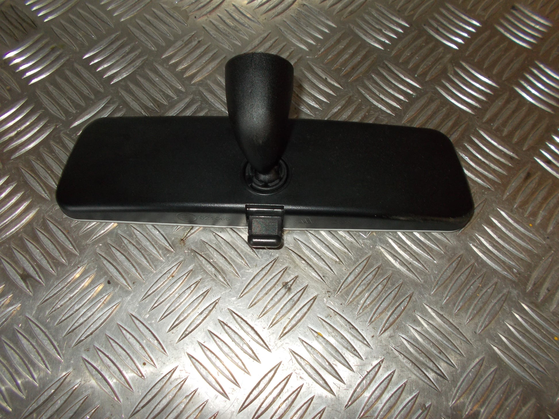 VW Polo 6R Bakspejl Indvend Med OEM Nr. 3C0857511J Fra VW Ophugger