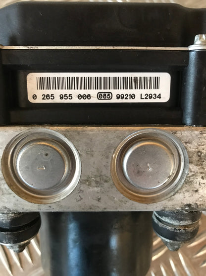 VW Polo 6R Abs Pumpe Med OEM Nr. 6R0614517AD Fra VW Ophugger