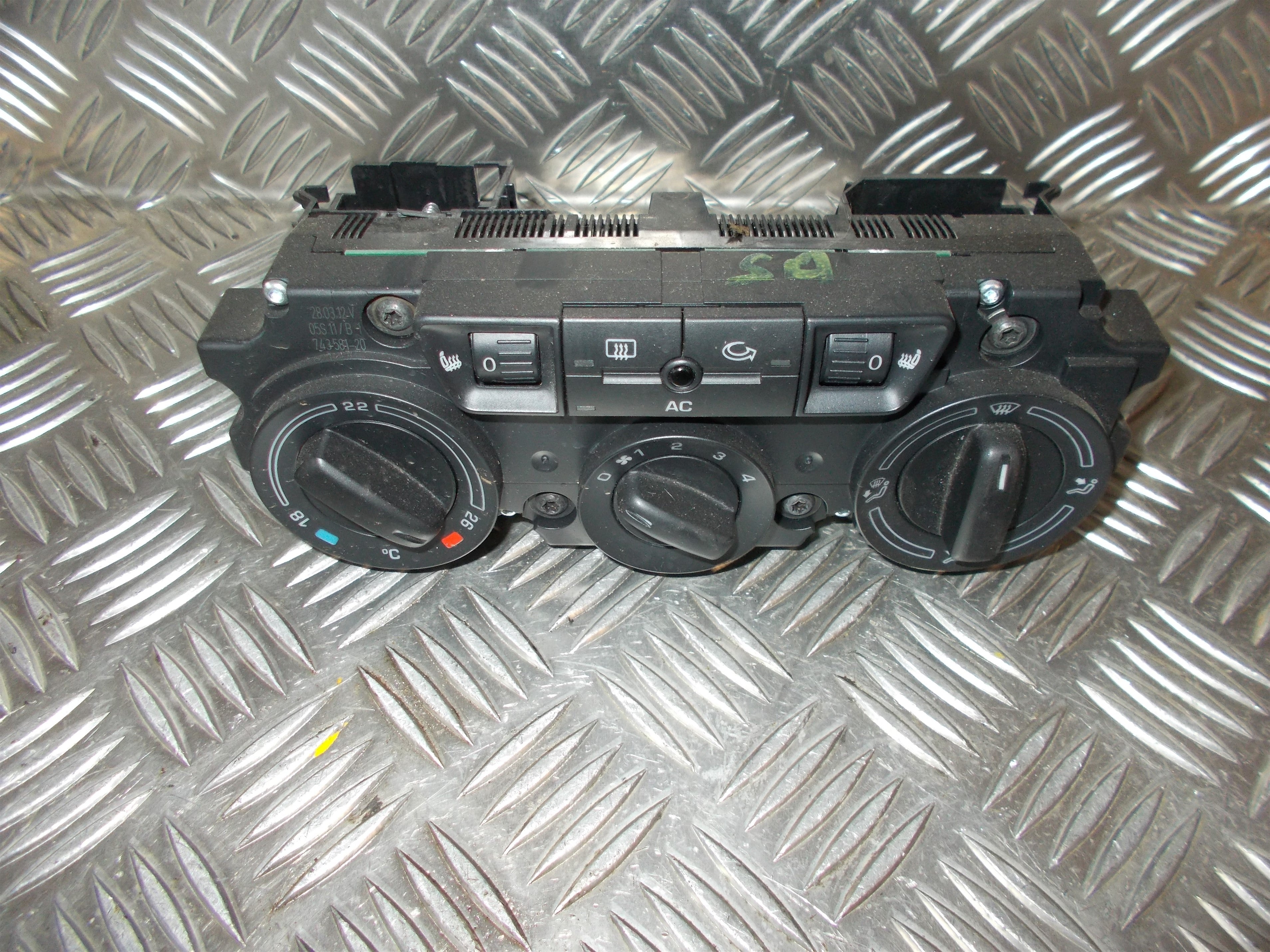 Skoda Octavia Varmeregulering Med OEM Nr. 1Z080045A Fra Skoda Ophugger