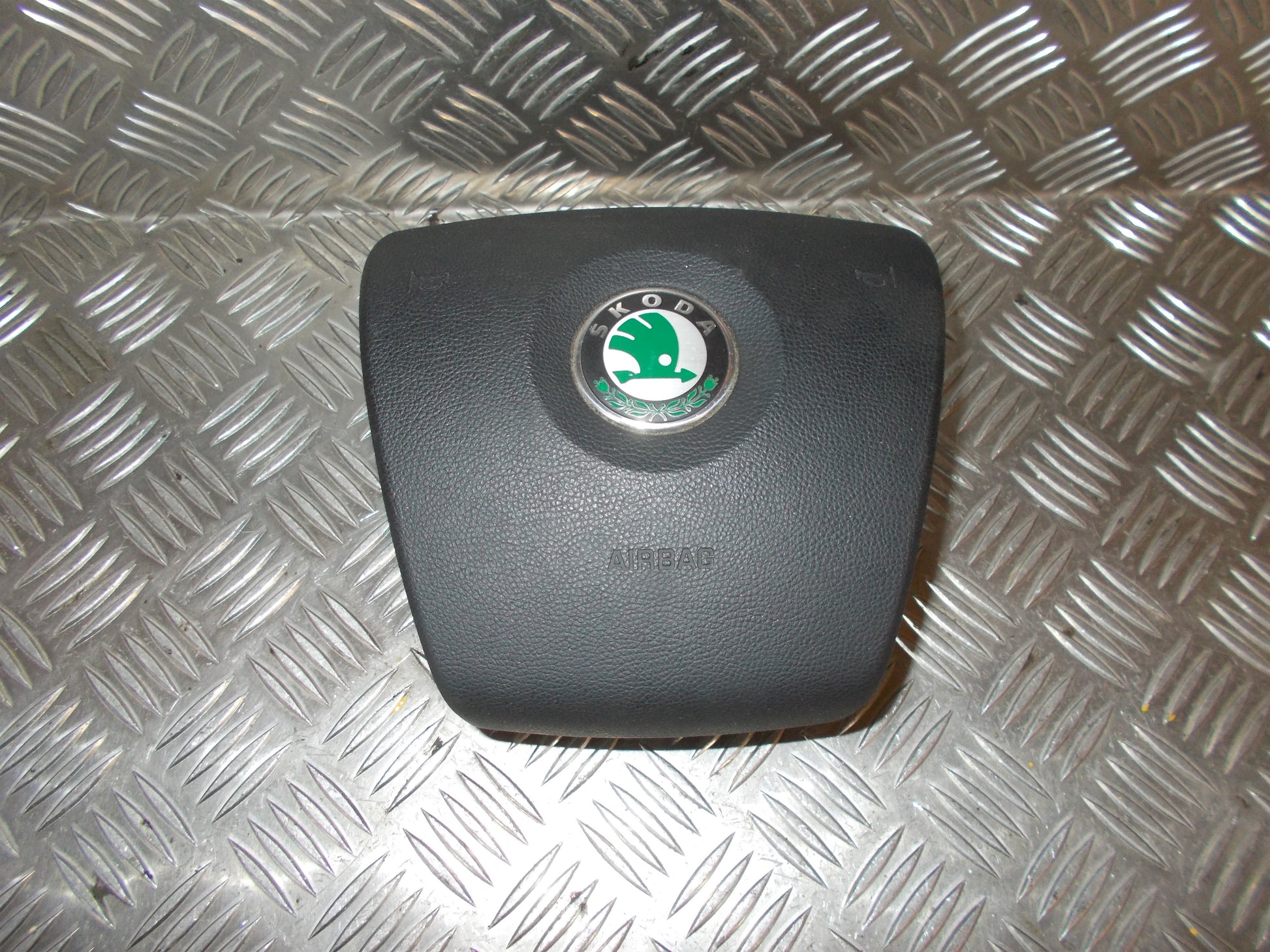 Skoda Octavia Airbag  Med OEM Nr. 1Z0880201AM Fra Skoda Ophugger