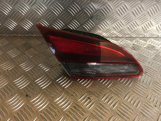 Opel Astra J Baglygte Med OEM Nr. 13399954 Fra Opel Ophugger