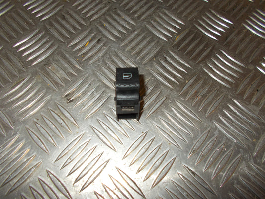 Skoda Fabia Kontakt Rudehejs Med OEM Nr. 6Y0959855 Fra Skoda Ophugger