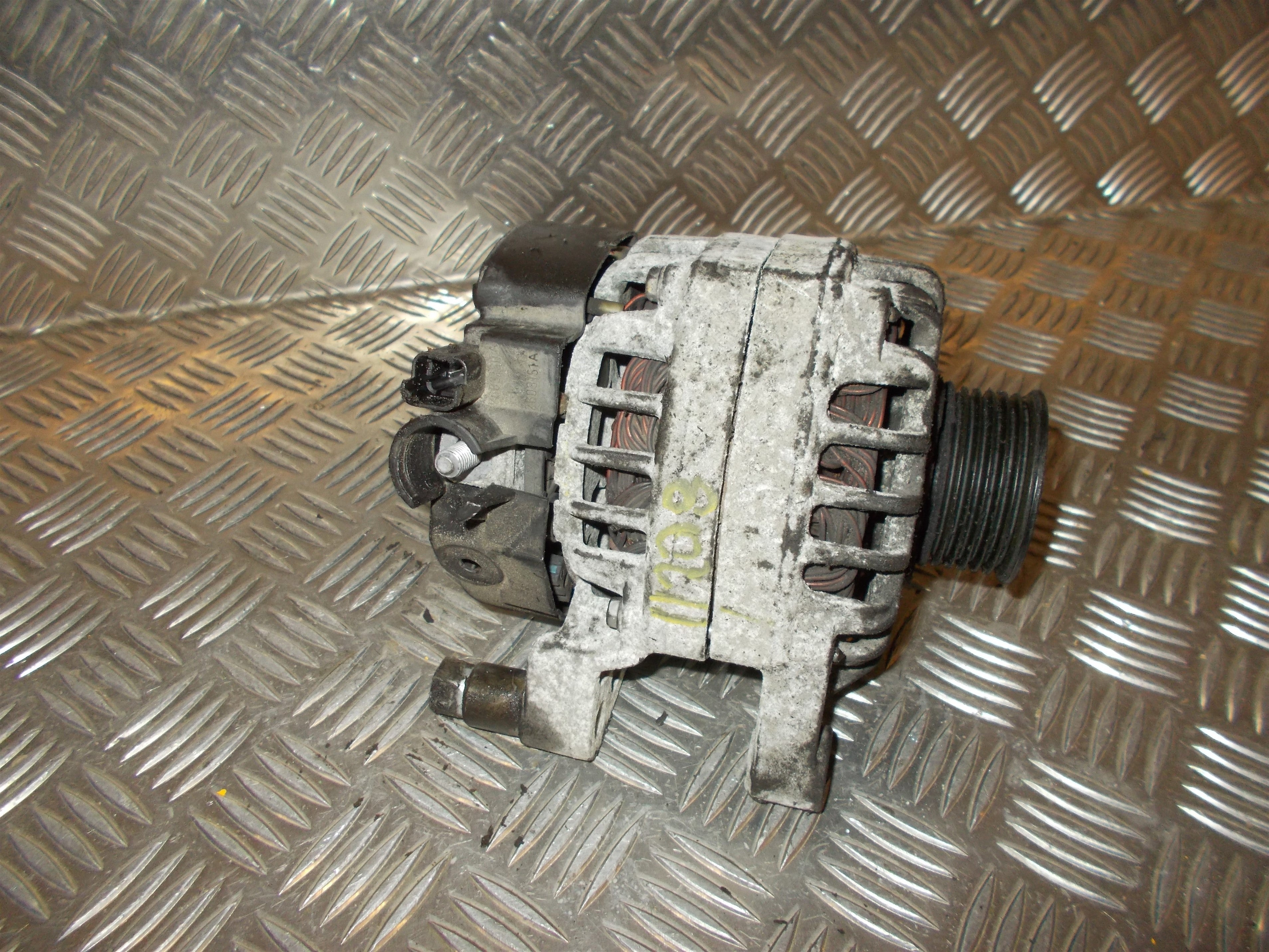 Peugeot 206 Generator Med OEM Nr. 5705GN Fra Peugeot Ophugger