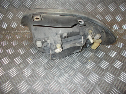 Seat Cordoba Forlygte Med OEM Nr. 6K1941044A Fra Seat Ophugger