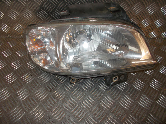 Seat Cordoba Forlygte Med OEM Nr. 6K1941044A Fra Seat Ophugger