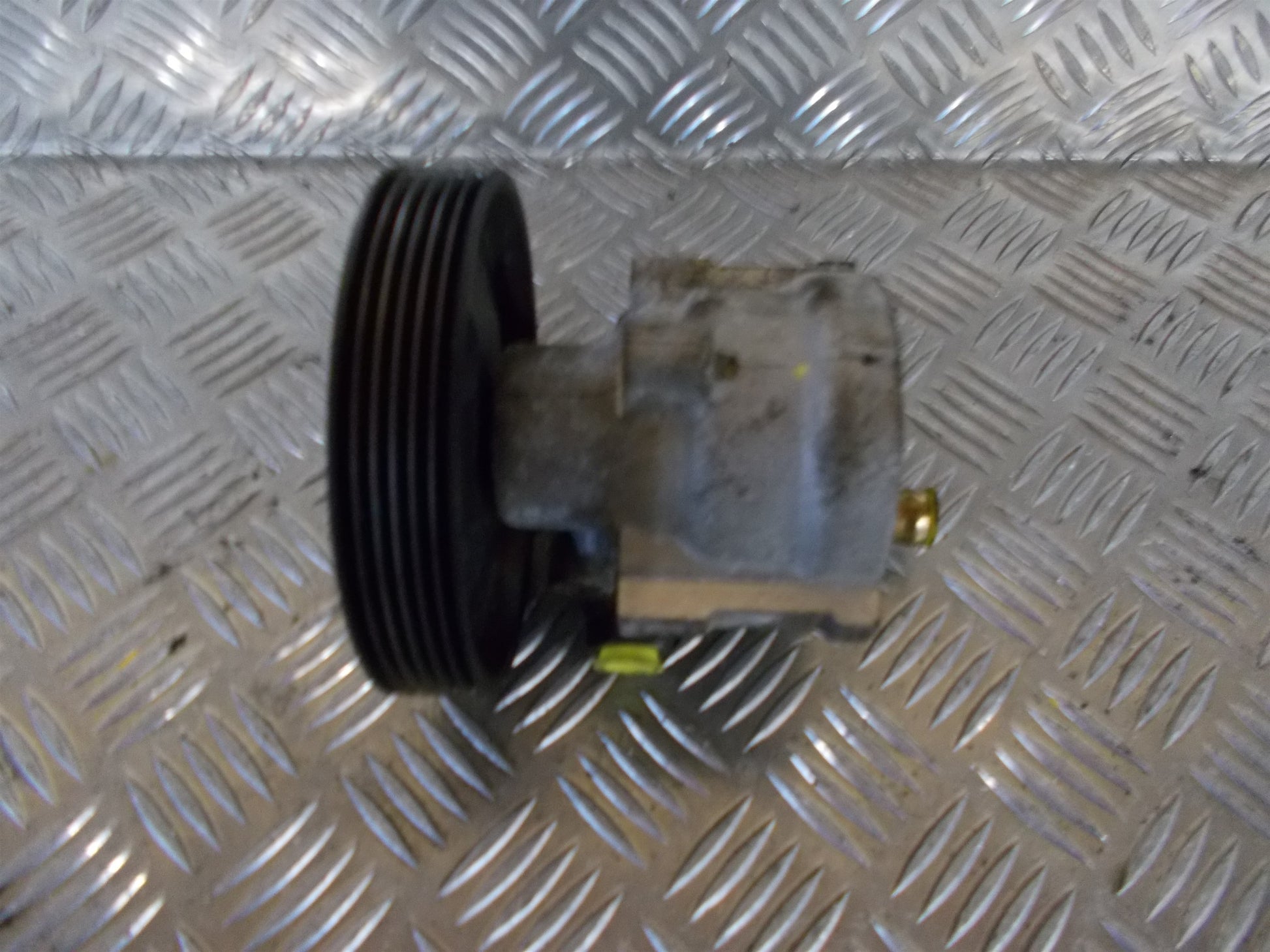 Renault Laguna 2 Servopumpe Med OEM Nr. Ophugger Fra Renault Ophugger