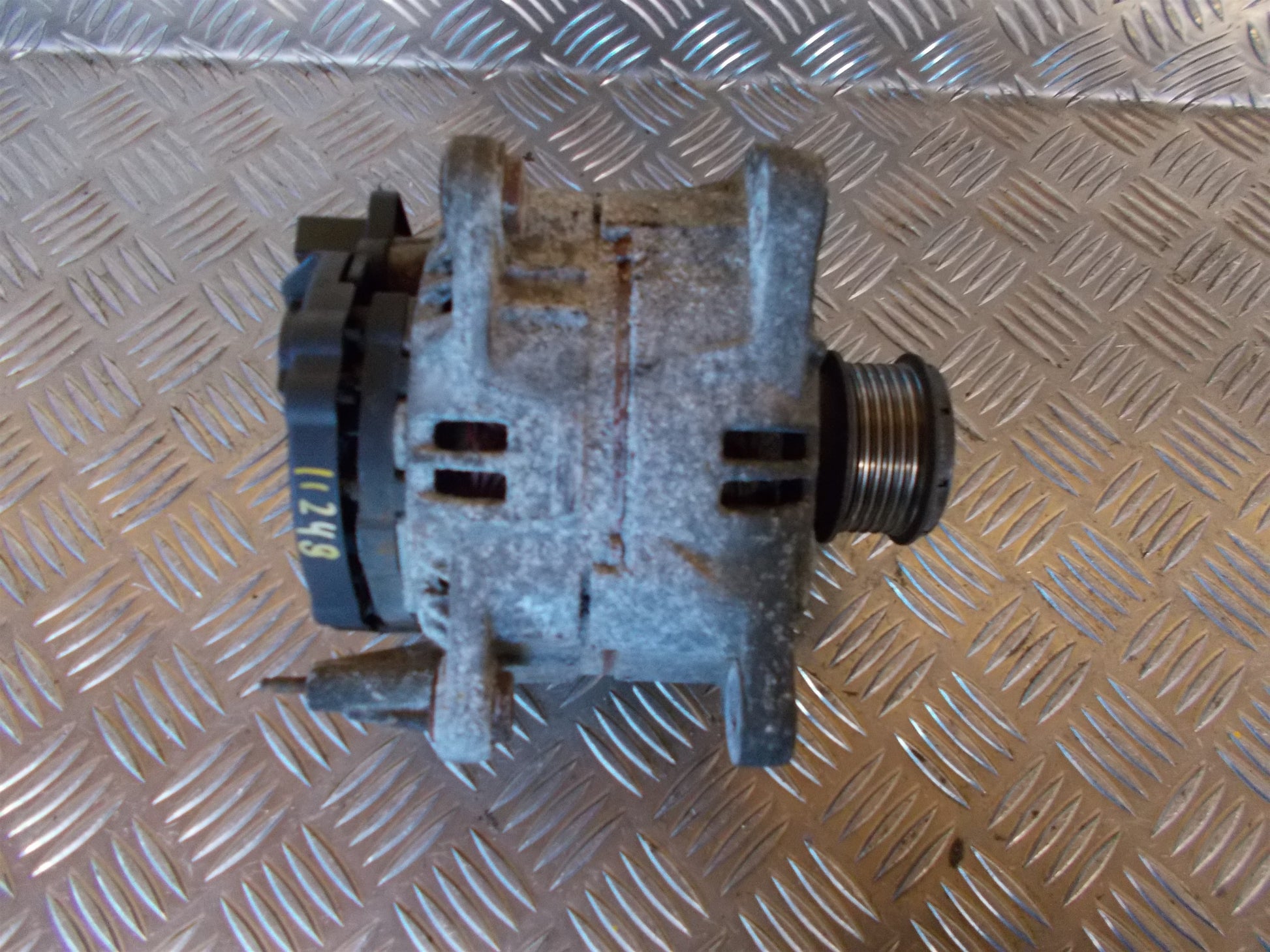 VW Golf 4 1J Generator Med OEM Nr. CA1394IR Fra VW Ophugger