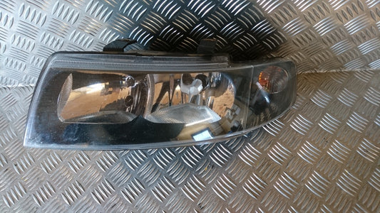 Seat Leon 1M Forlygte Med OEM Nr. 1M1941001D Fra Seat Ophugger
