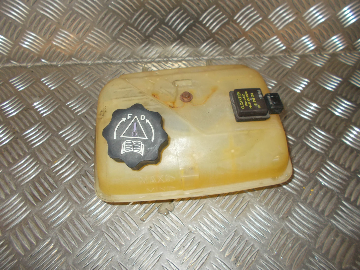 Citroen Jumpy Ekspansionsbehold Med OEM Nr. Ophugger Fra Citroen Ophugger