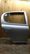 Toyota Yaris Jap. Bagdør H Med OEM Nr. 6711352010 Fra Toyota Ophugger