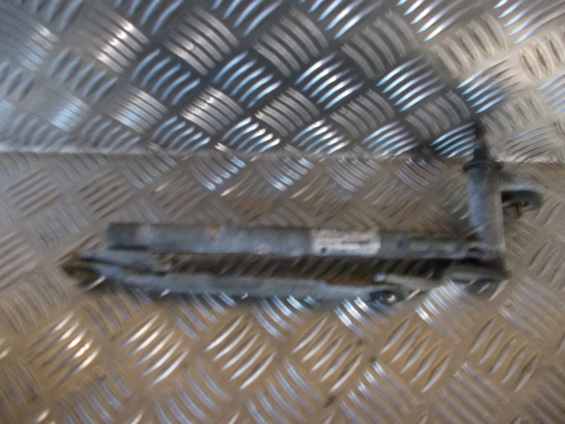 VW Touran 1T GP Viskertræk Med OEM Nr. 1T0955023E Fra VW Ophugger