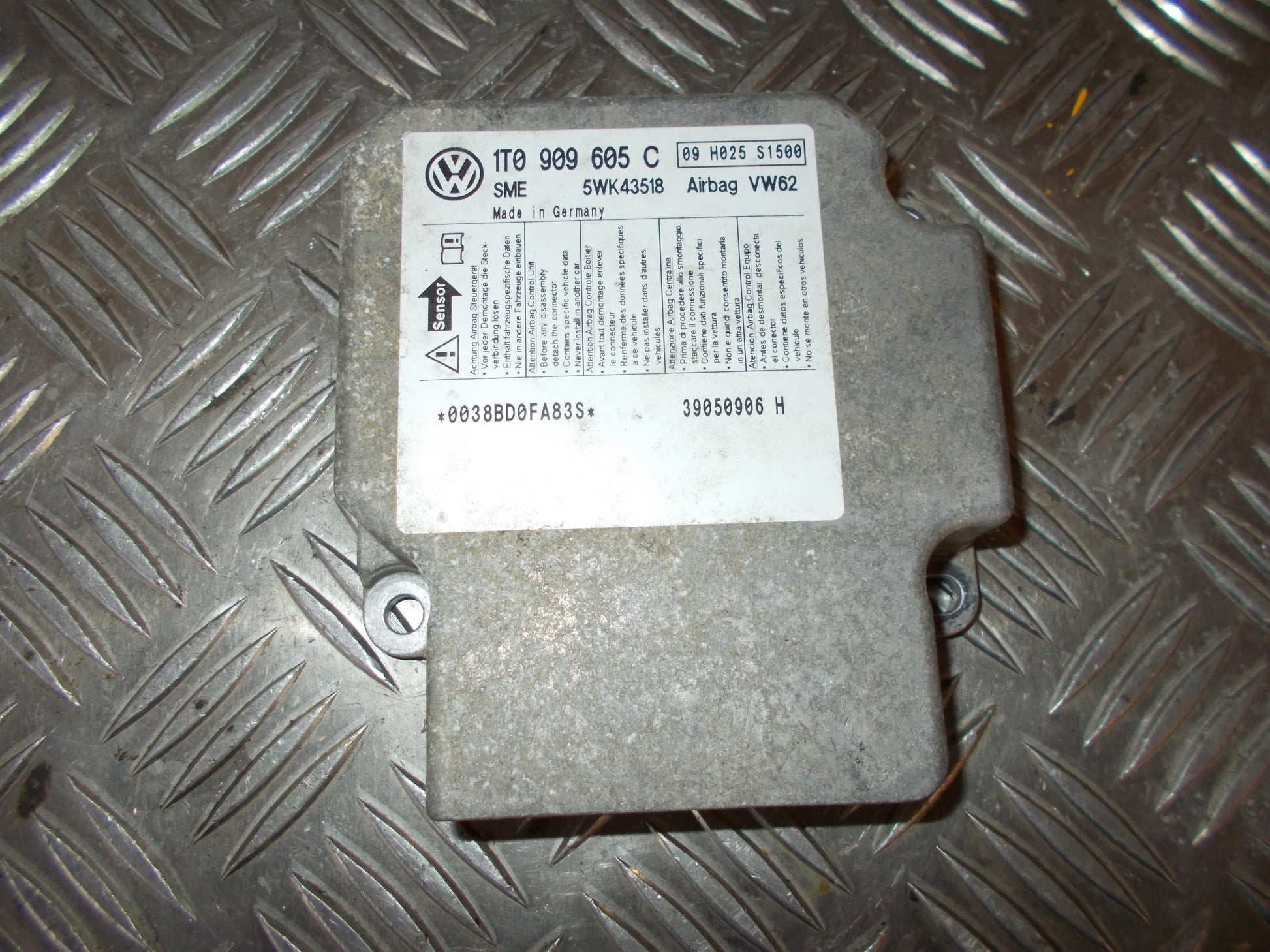 VW Touran 1T GP Airbag Elboks Med OEM Nr. Ophugger Fra VW Ophugger