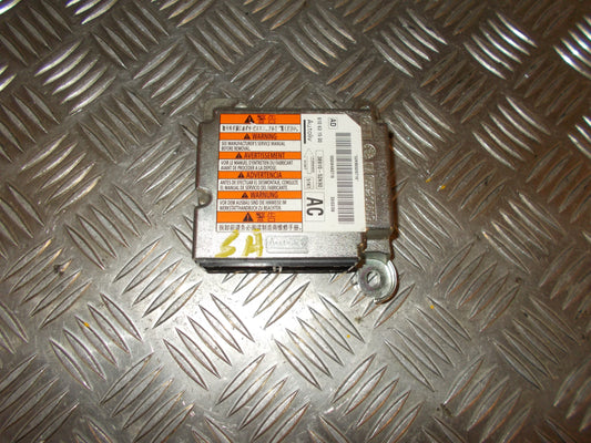 Suzuki Splash Airbag Elboks Med OEM Nr. 3891052K90 Fra Suzuki Ophugger