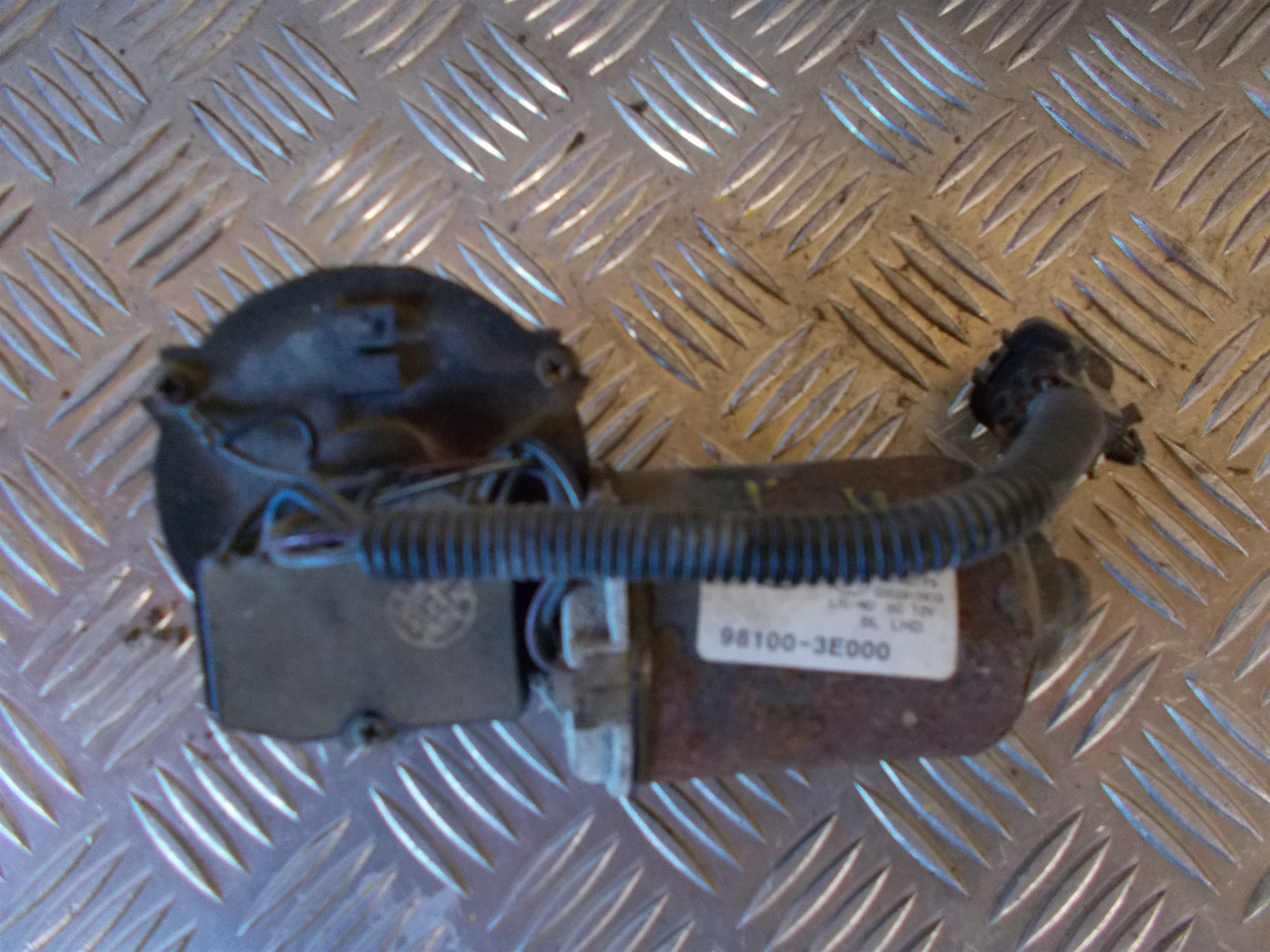 Citroen Jumpy Viskermotor Med OEM Nr. Ophugger Fra Citroen Ophugger