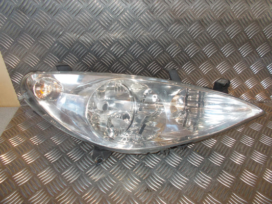 Peugeot 307 Forlygte Med OEM Nr. 6205ZR Fra Peugeot Ophugger