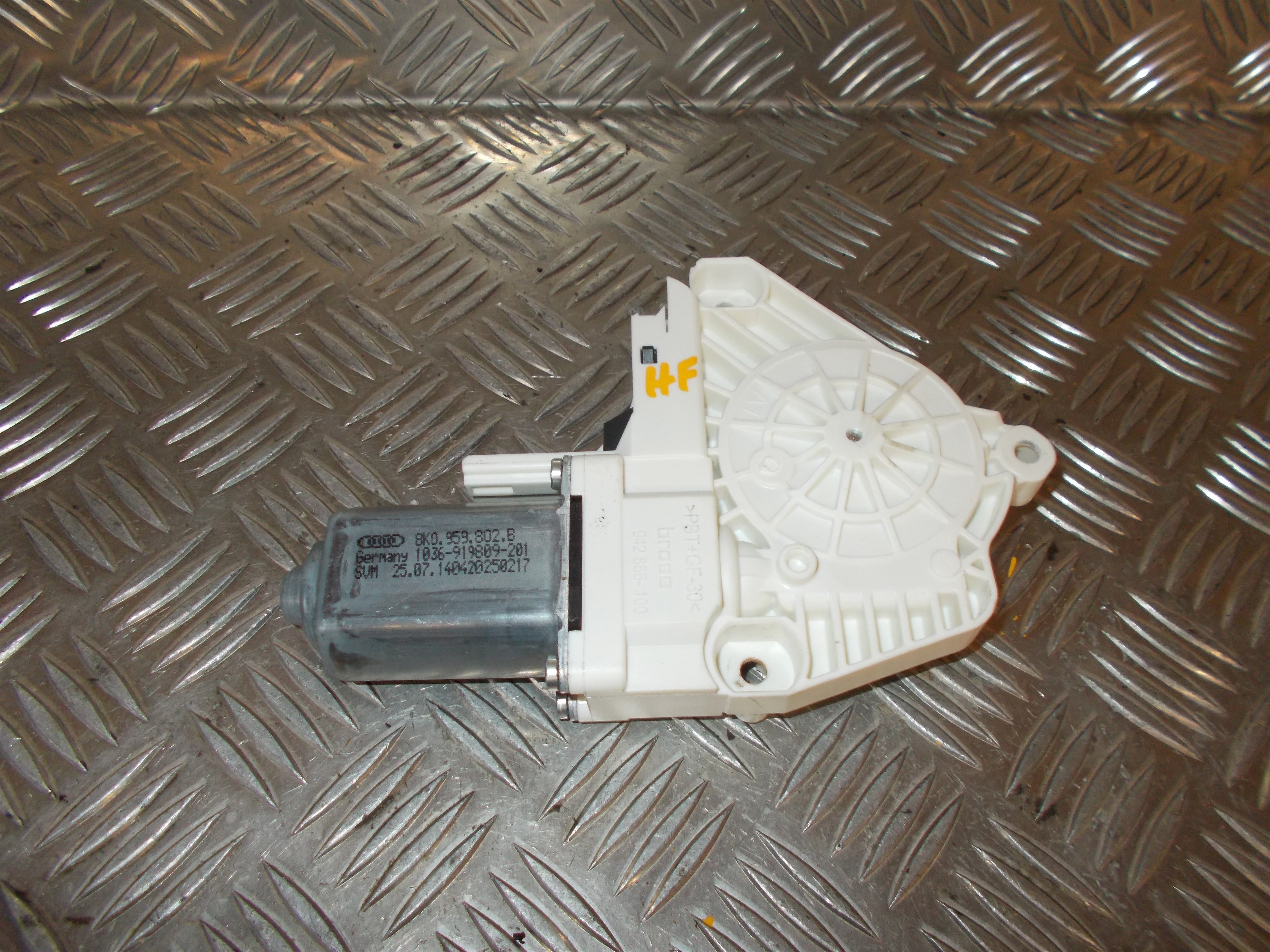 Audi Q3 Rudemotor - Rudehejs Med OEM Nr. 8K0959802B Fra Audi Ophugger