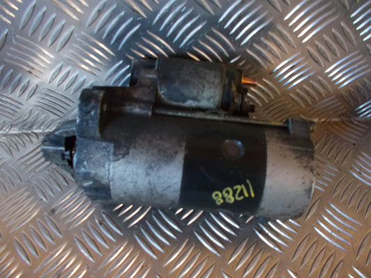 Suzuki Grand Vitara Starter Med OEM Nr. 3110068D0 Fra Suzuki Ophugger