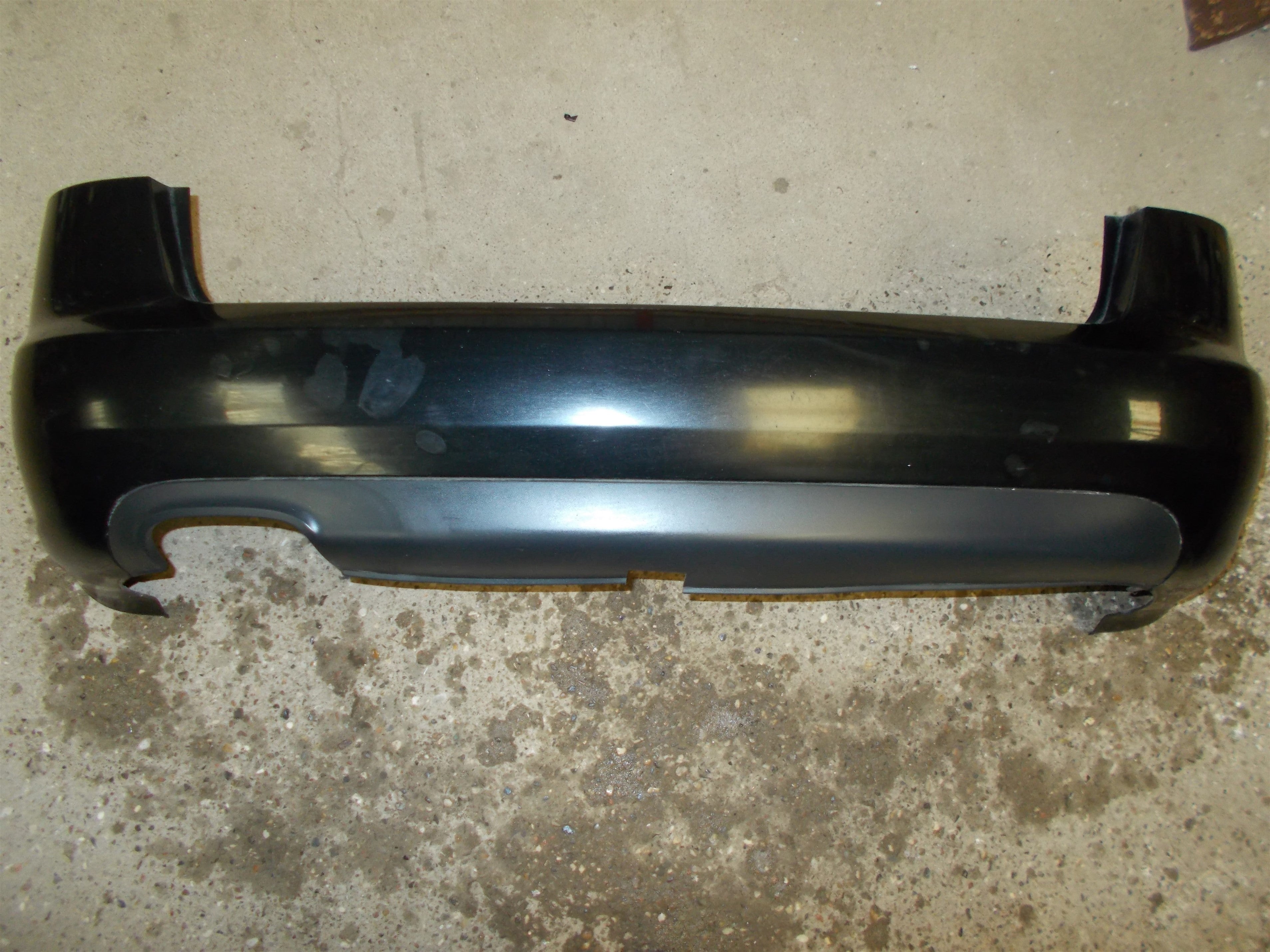 Audi A4 Bagkofanger Med OEM Nr. 8E9807303 Fra Audi Ophugger