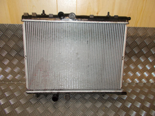 Citroen Xsara Picasso Køler Med OEM Nr. 1610008280 Fra Citroen Ophugger