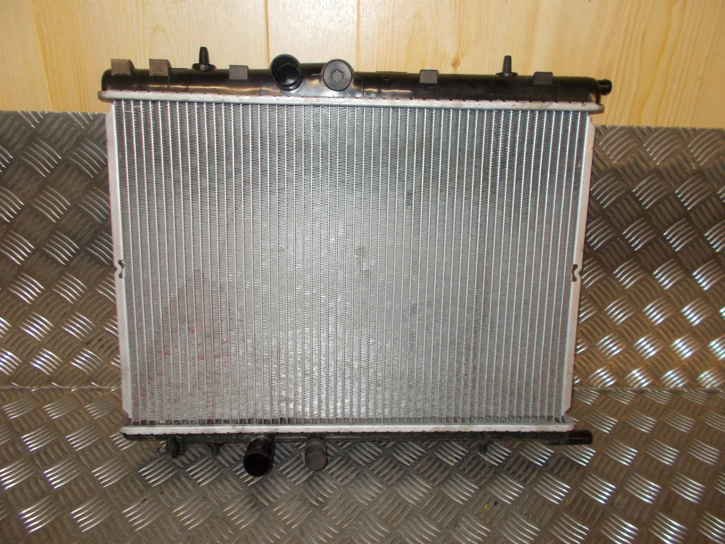 Citroen Xsara Picasso Køler Med OEM Nr. 1330F8 Fra Citroen Ophugger