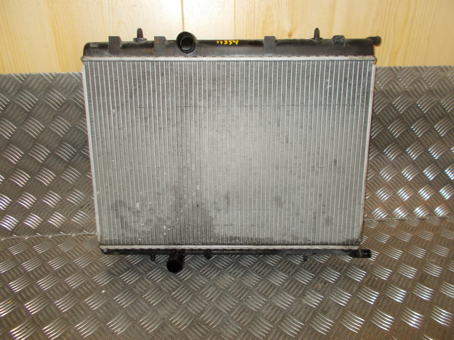 Citroen Berlingo Køler Med OEM Nr. 1330C6 Fra Citroen Ophugger