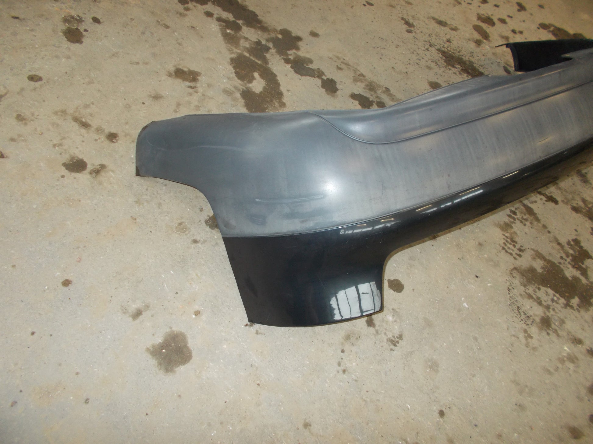 Audi A6 4B Bagkofanger Med OEM Nr. Ophugger Fra Audi Ophugger