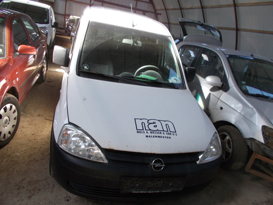 Opel Combo C Pluk-Selv-Bil Med OEM Nr. Ophugger Fra Opel Ophugger
